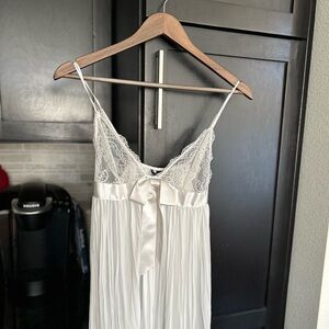 NWOT Victoria’s Secret Pleated Babydoll